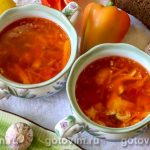 Легкий летний куриный суп с кабачками и свекольной ботвой